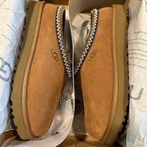 Brand new size 12 women’s UGG Tasman shoes